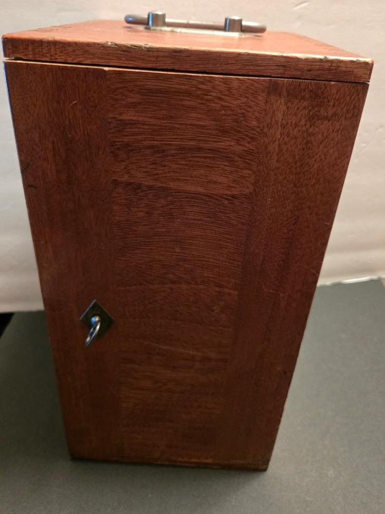 RARE 1913 GERMAN E. LEITZ WETZLAR MICROSCOPE W/ MATCH CASE WORKING # 163764