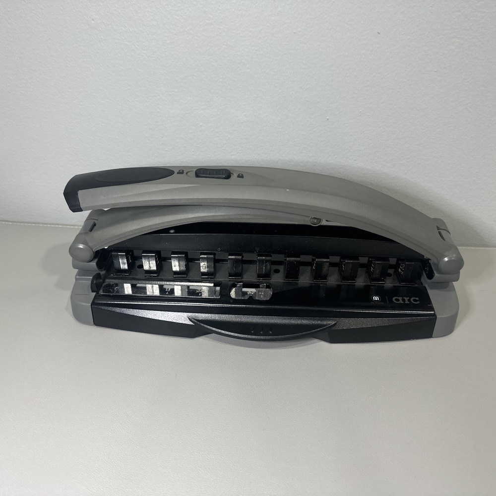 Staples ARC 11-Hole Desktop Paper Punch for DiscBound Notebook System