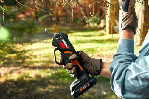 WG330 WORX Nitro Pruning Shear/Lopper with Brushless Motor