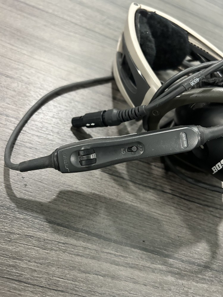 Bose X Aviation A10 LEMO Plug Pilot Headset AHX-33-01
