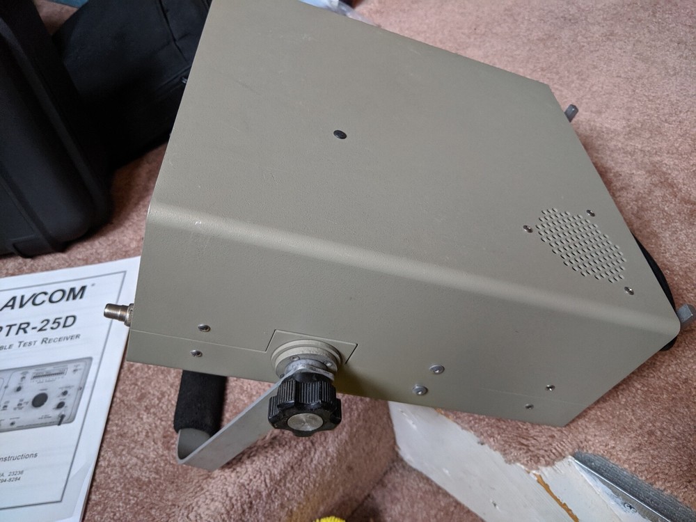 Avcom PTR 25D Portable Test Receiver