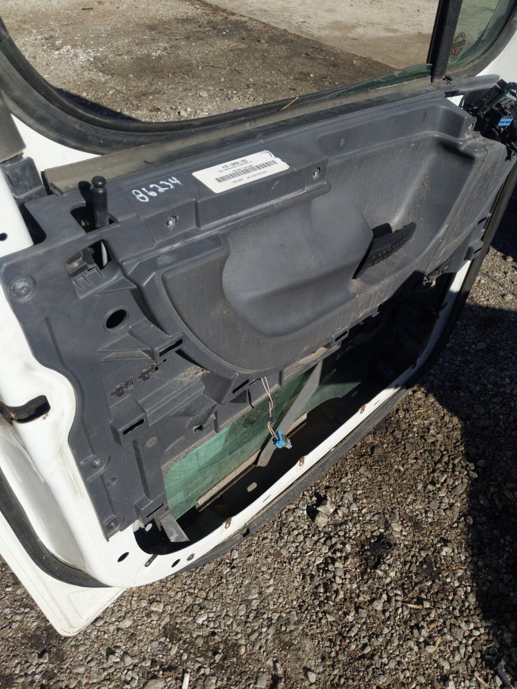 FREIGHTLINER CASCADIA 2012 LEFT DRIVER DOOR ASSY.