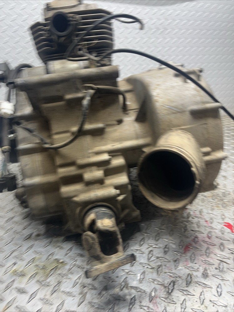 04 Suzuki LTA 400 LTA400 F Eiger engine motor