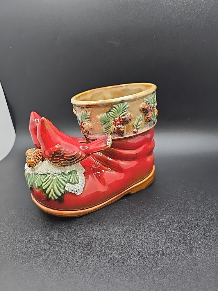 CERAMIC CHRISTMAS SANTA BOOT PINE CONES CARDINAL BIRDS Table Decor