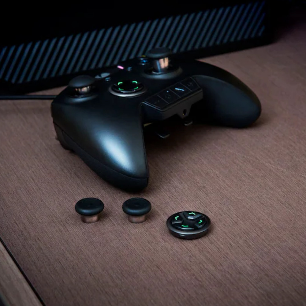 Razer Wolverine Ultimate Wired Gaming Controller for Xbox One & Windows PC - NEW