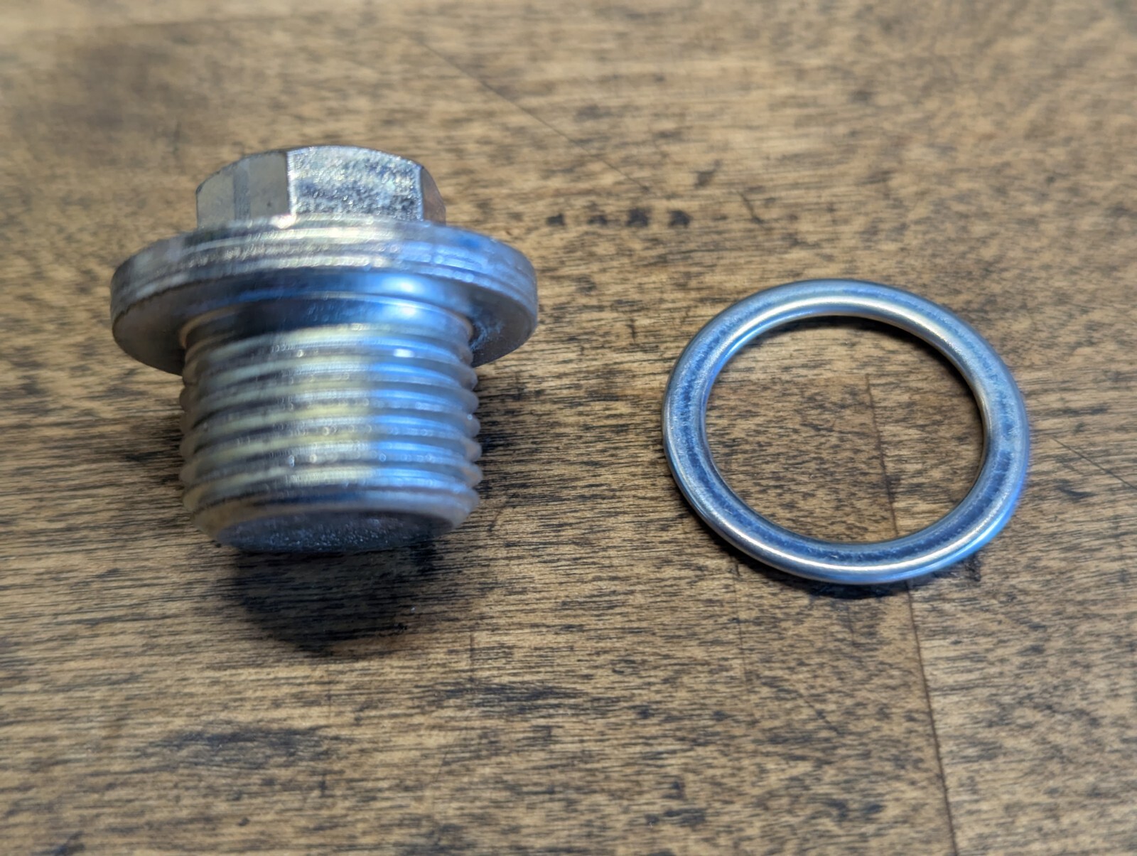 OEM Lexus Toyota Front Differential Fill Plug & Washer Tacoma 4Runner Diff Bolt