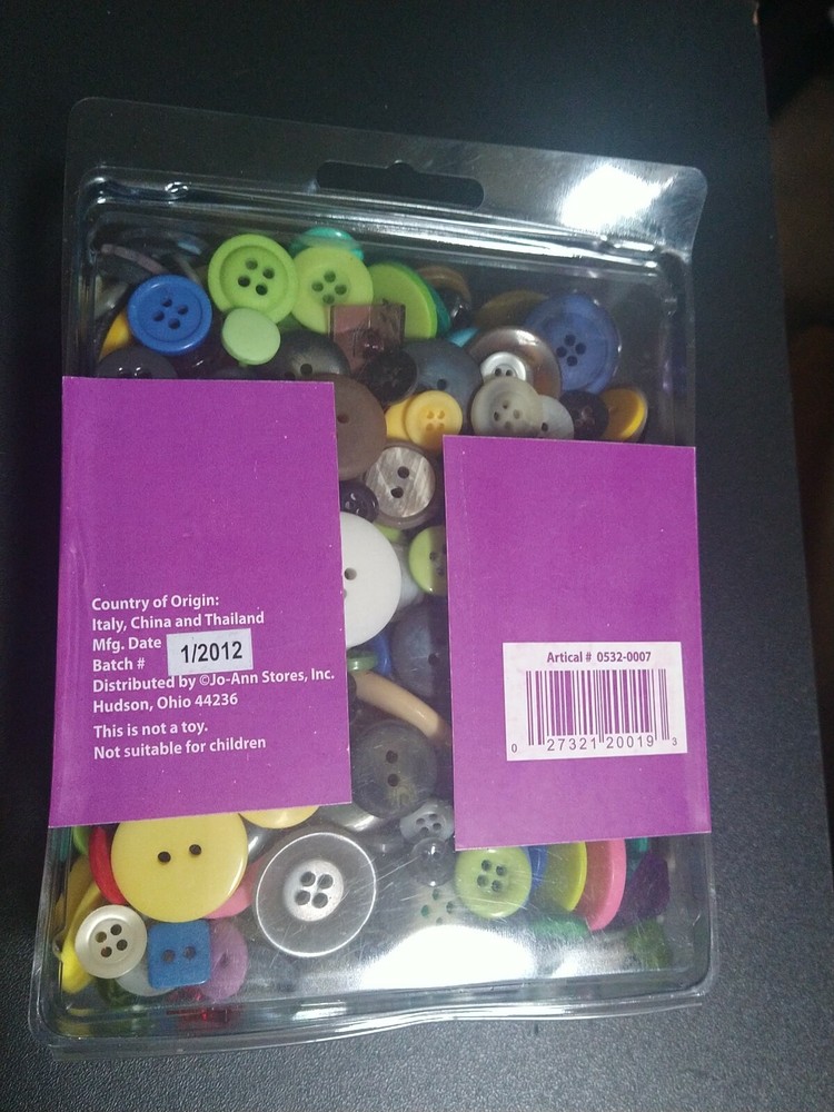 Fabric World Button Bargain For Crafts, 10 oz - NEW