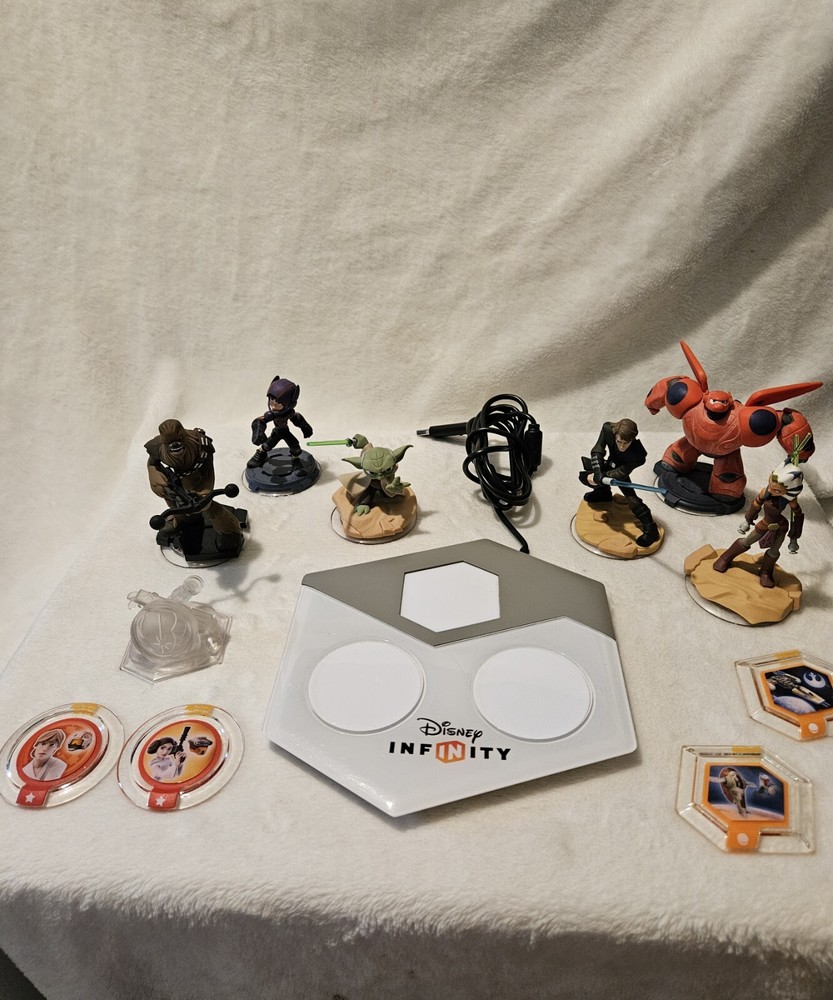 Disney Infinity 3.0 And A Couple 2.0 Set