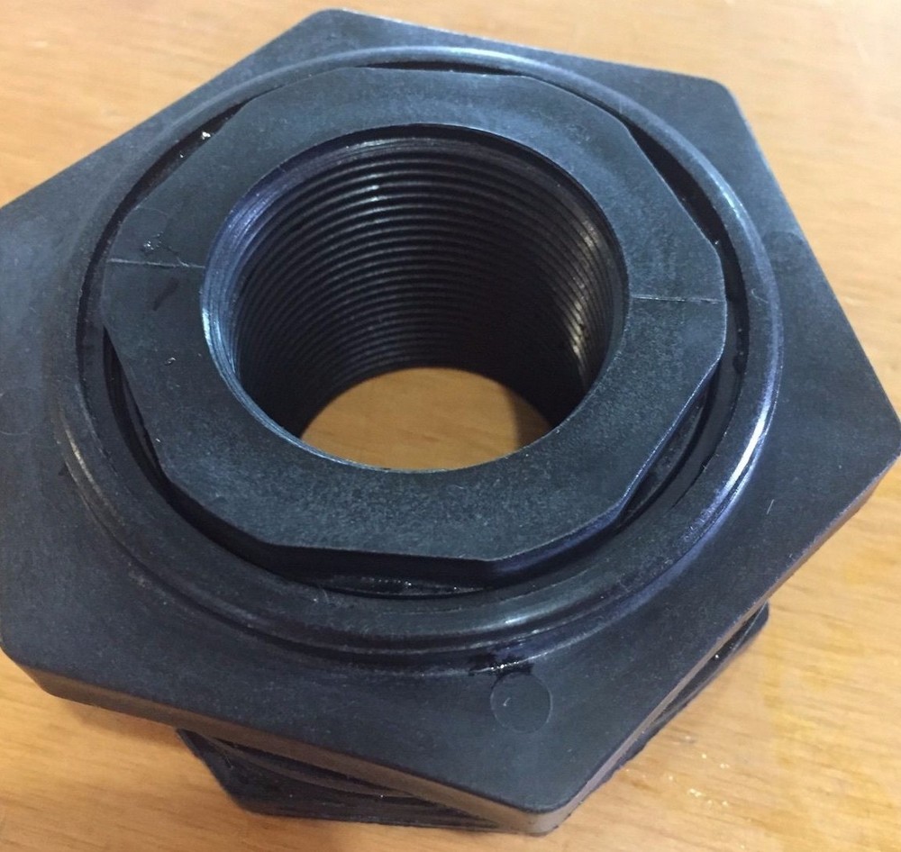1 1/2" poly Bulkhead tank fitting