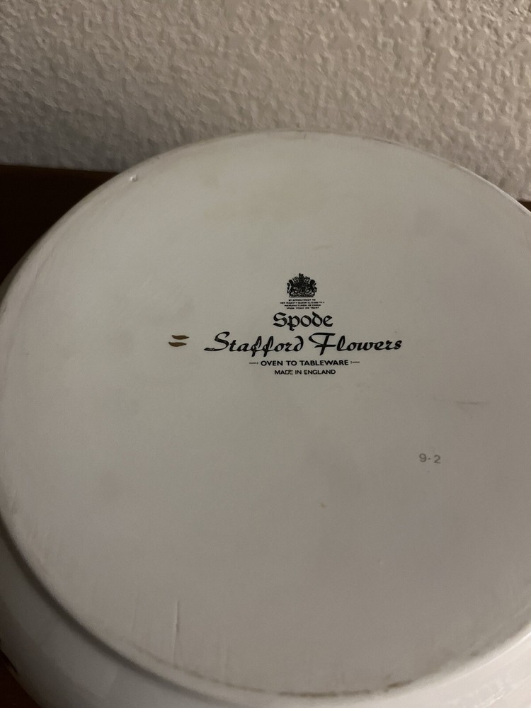 Spode Stanford Flowers Covered Casserole Nice