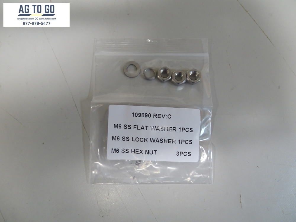 Trimble Mounting Feet for NAV-900 Base Bracket P/N (109890) READ DESCRIPTION
