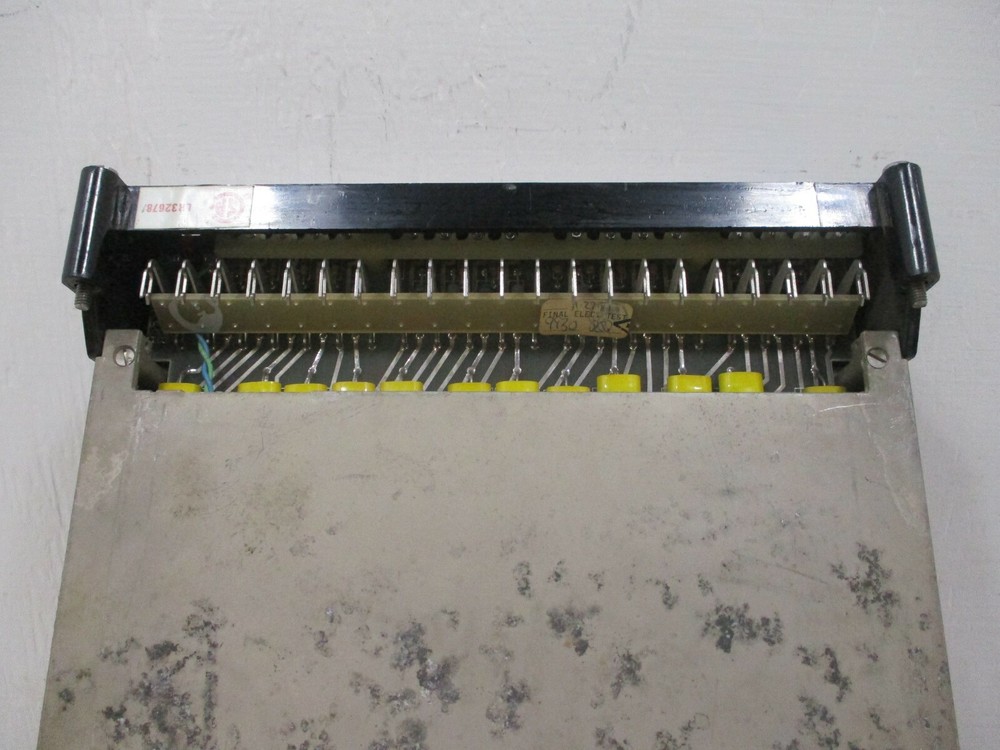 Gould Modicon AS-B231-501 115 VAC Input Module B231 115V PLC