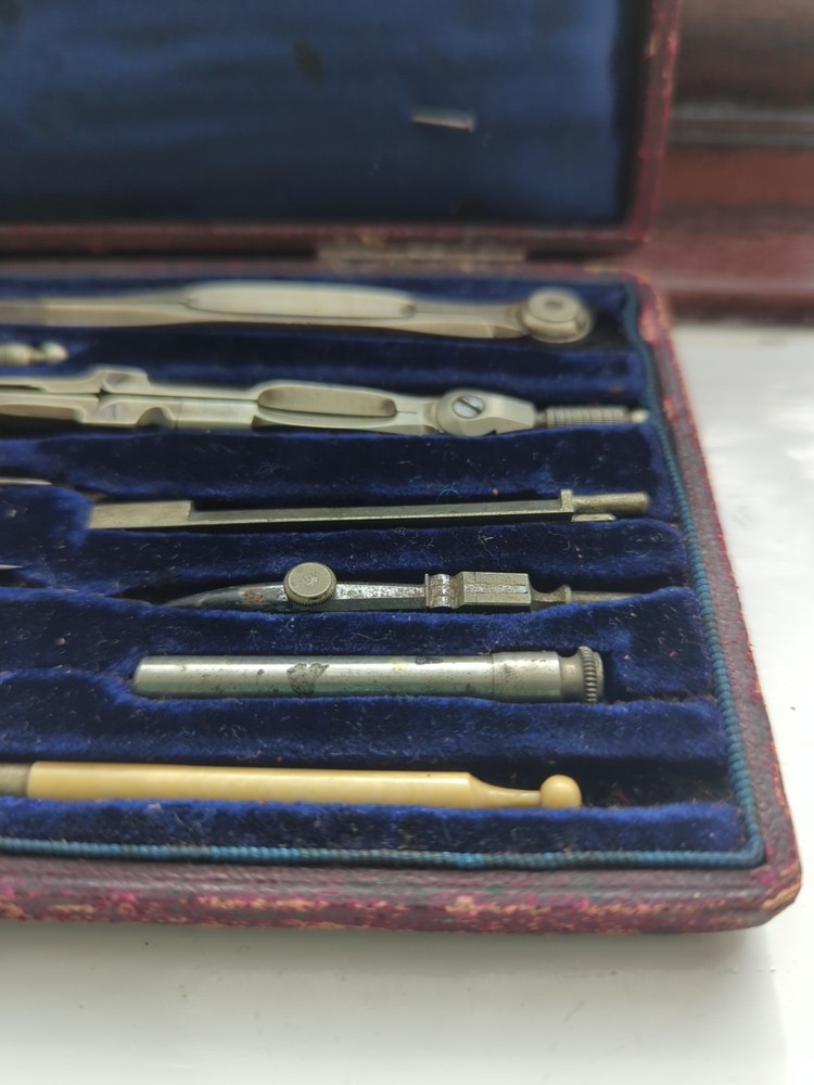 Victorian Draughtmans Set