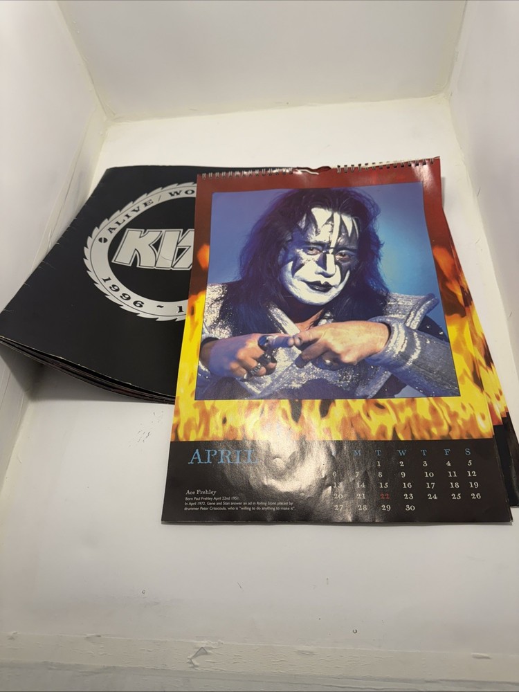 KISS - ALIVE WORLDWIDE 1996 - 1997 TOUR + CALENDAR CONCERT VG+ CONDITION