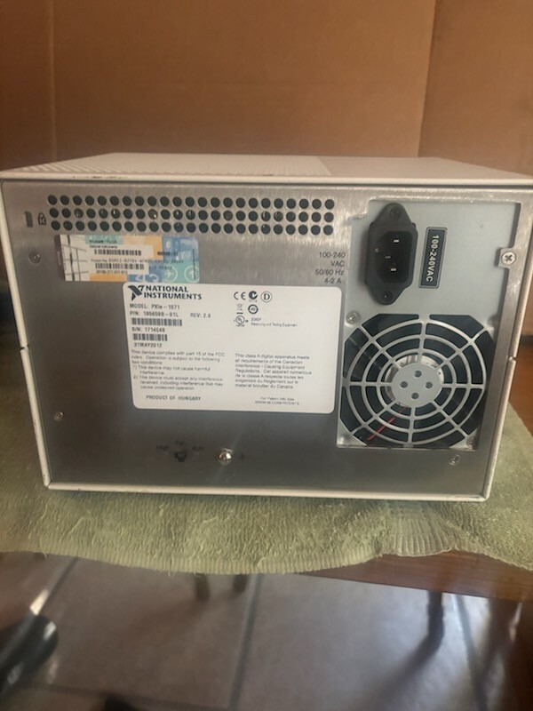 National Instruments NI PXIe-1071