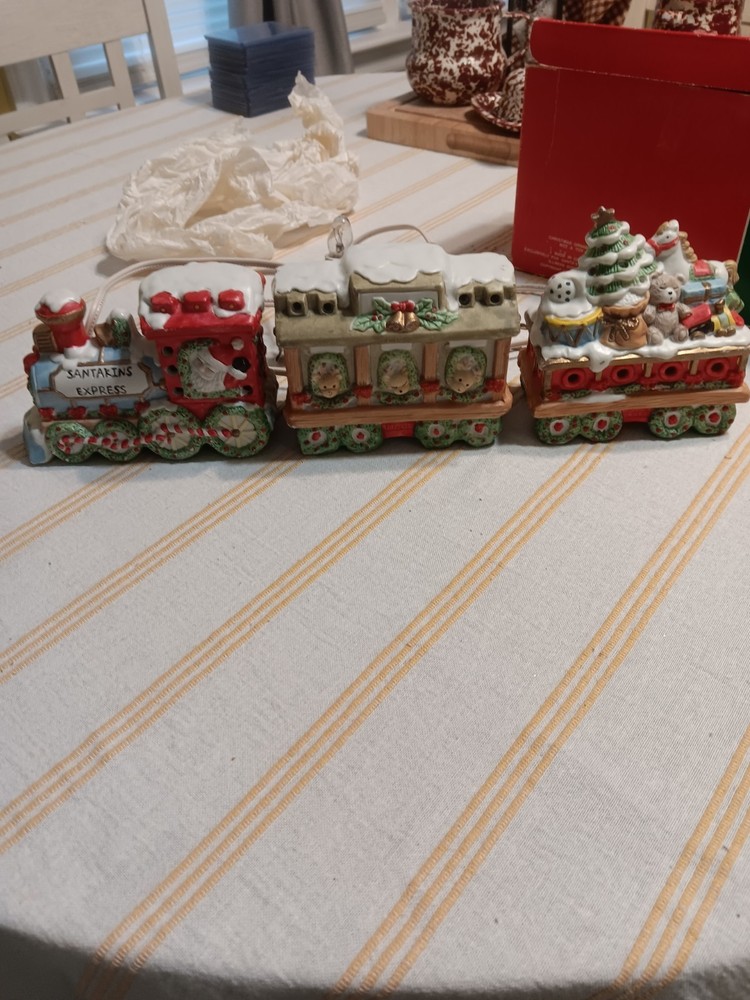 Santss Best Lightef Porcelain Train Set