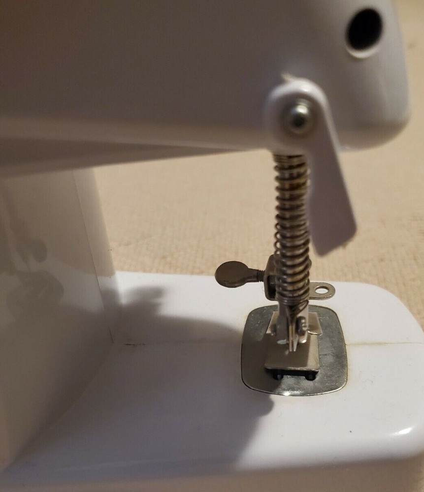 Sew Crafty Mini TESTED Working Portable and Battery Powered