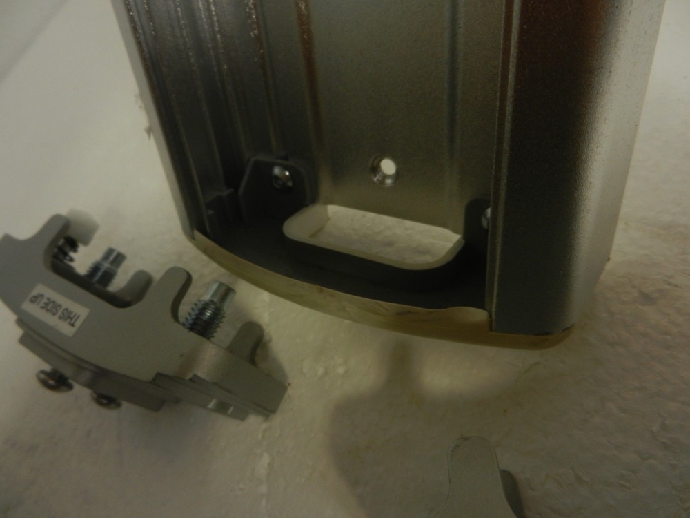 Humanscale ViewPoint Wall PLATE CHANNEL Mounting Assembly bracket support piece