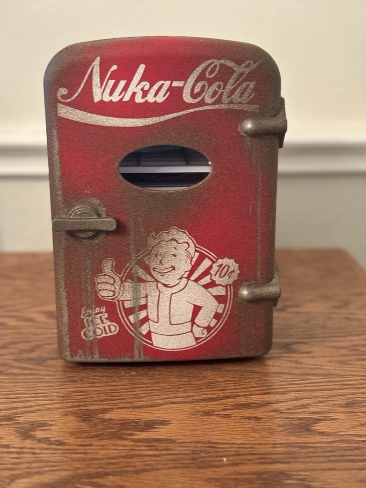 Fallout Nuka Cola Mini Fridge: Ghoul Edition