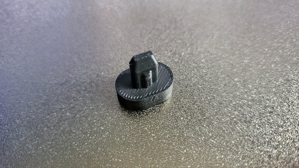 Alfa Romeo Warning Triangle Securing Pins