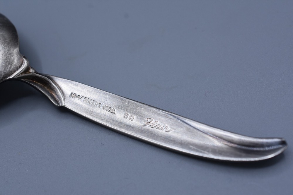 1847 Rogers Bros IS FLAIR Baby Spoon 4-1/8" Silver plate International Silver