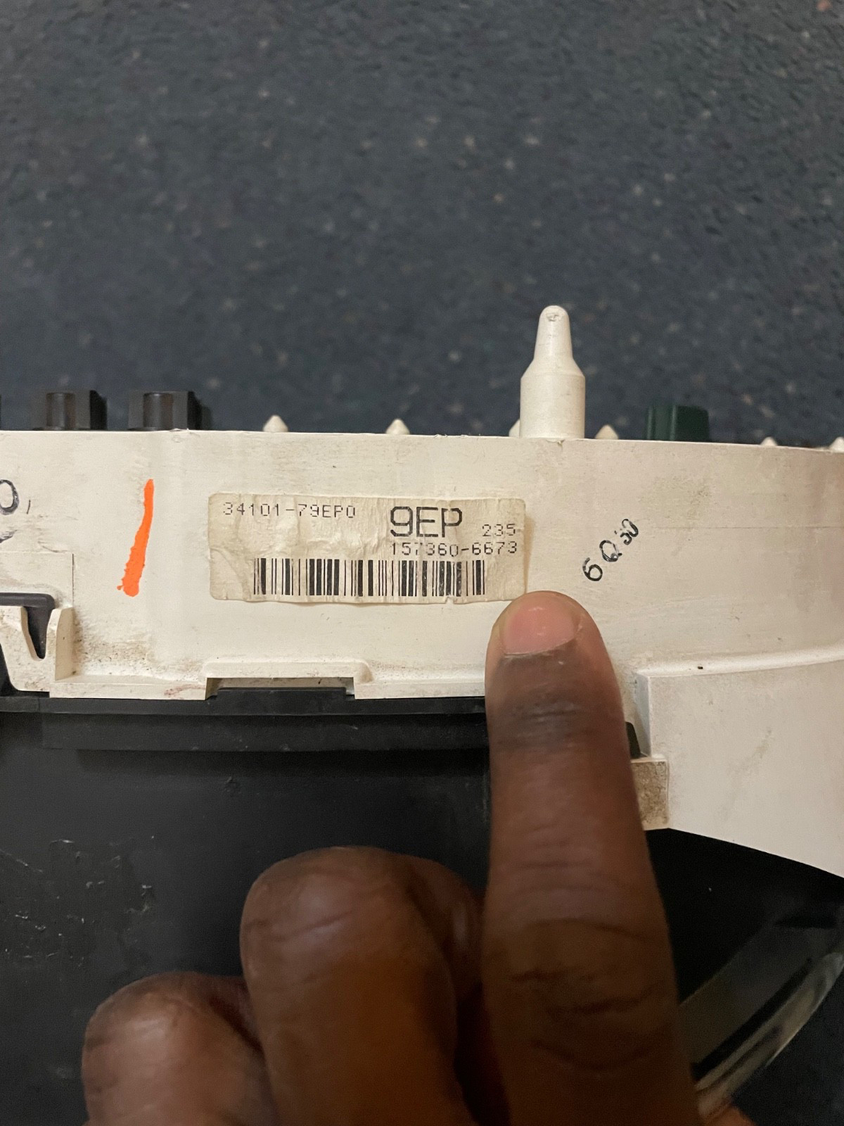 1996-1998 Geo Tracker Suzuki Sidekick Instrument Gauge Cluster Speedometer