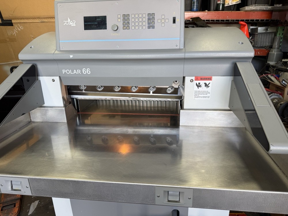 POLAR MODEL 66 2009 Programmable PAPER CUTTER Super nice