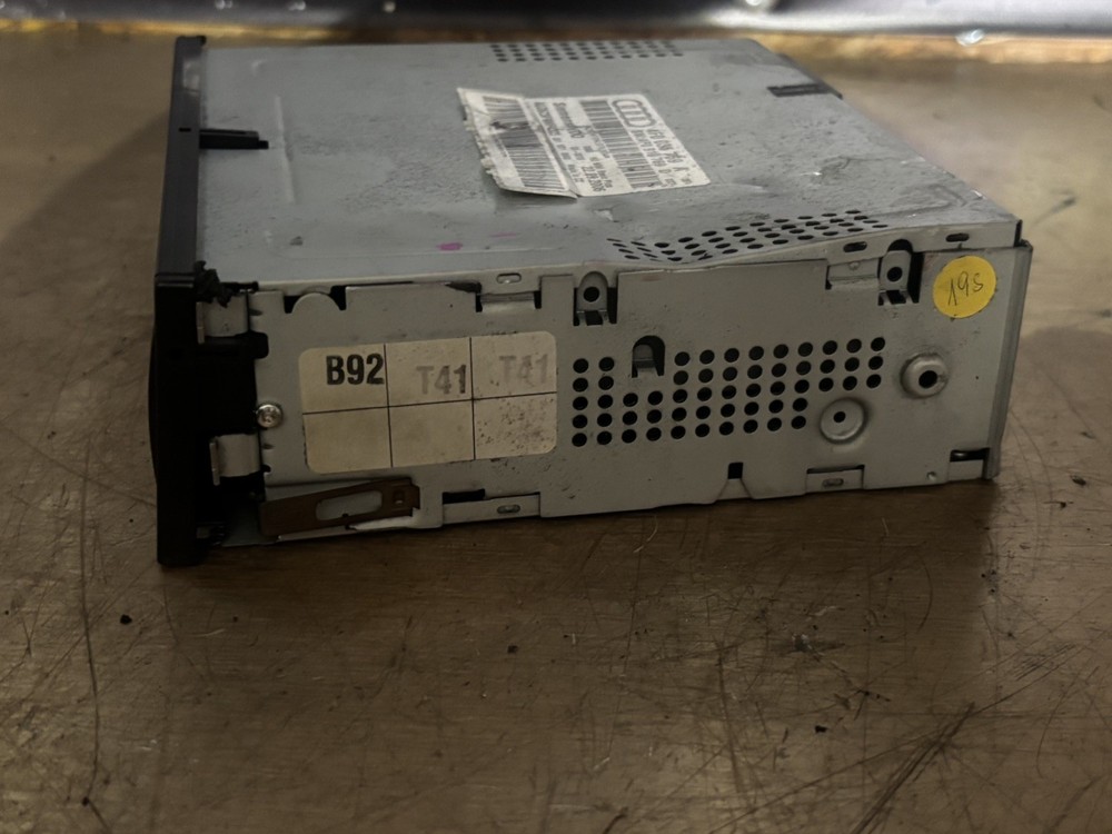 2006 AUDI A6 Cd drive 4F0035769A