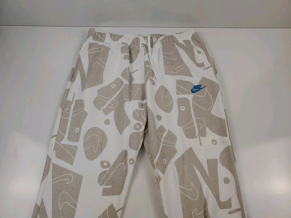 Nike jogger sweatpants size large