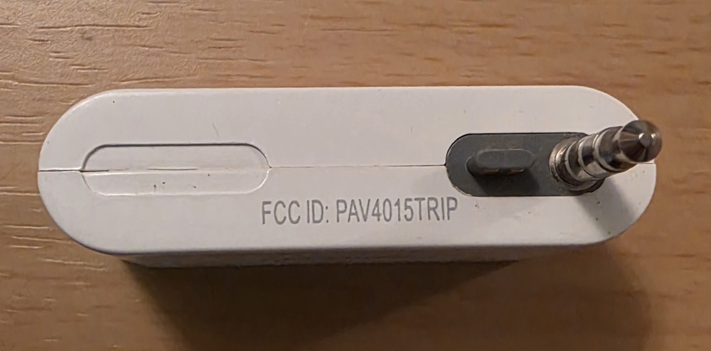 Griffin iTrip Apple Ipod Nano Compatible PAV4015TRIP FM transmitter Used TESTED