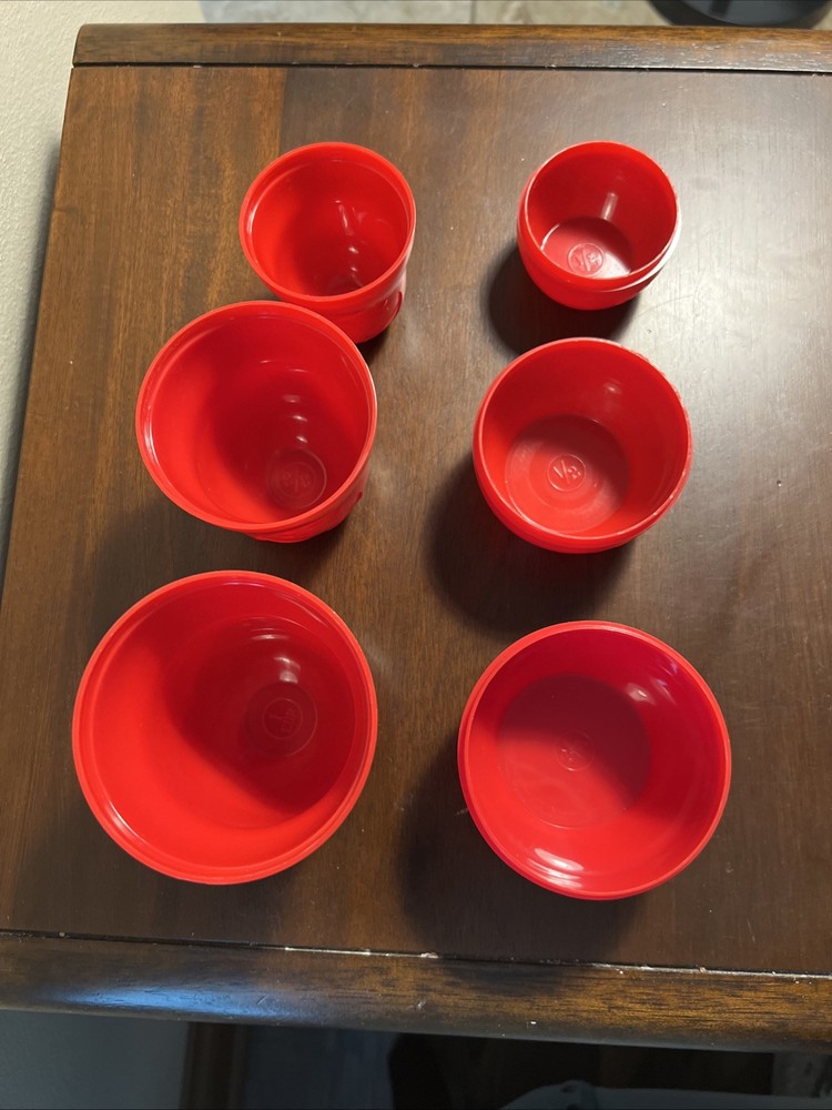 Fred Red Nesting Doll Measuring Cup Set 6pcs