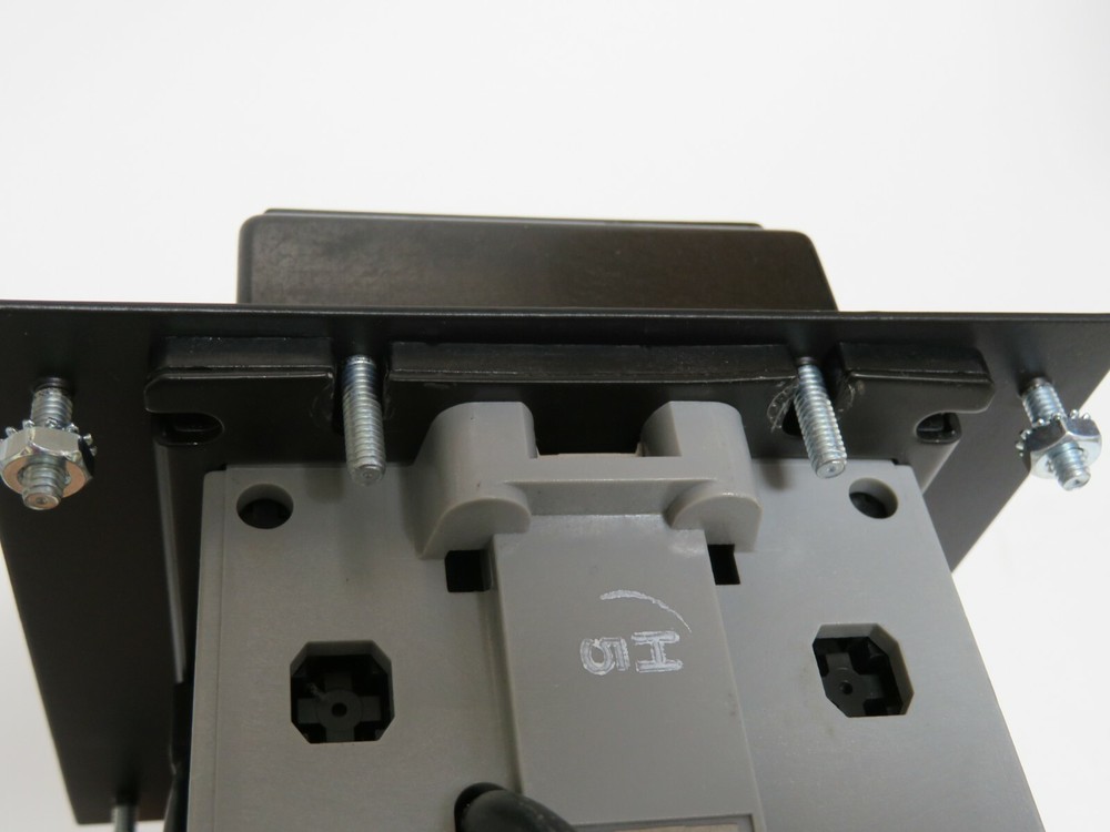 Rowe 4900 5900 Conversion Bracket Upgrade to standard Validator Bolt Pattern NEW