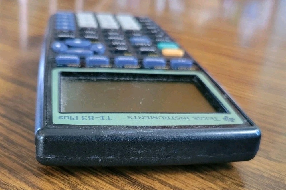 Texas Instruments TI-83 Plus Graphing Calculator w/Cover TESTED & Working!