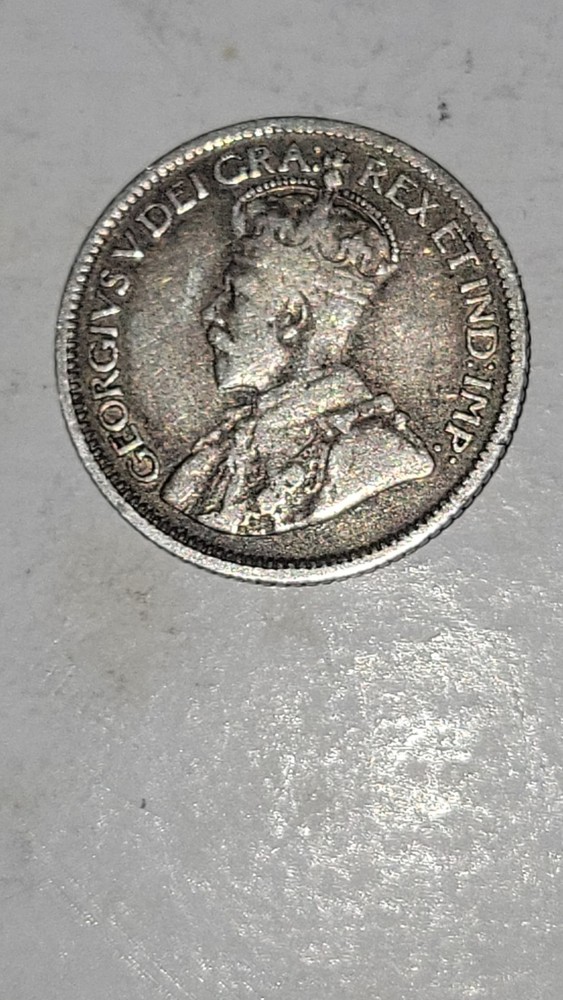1916 Canada 10 Cents Silver Coin