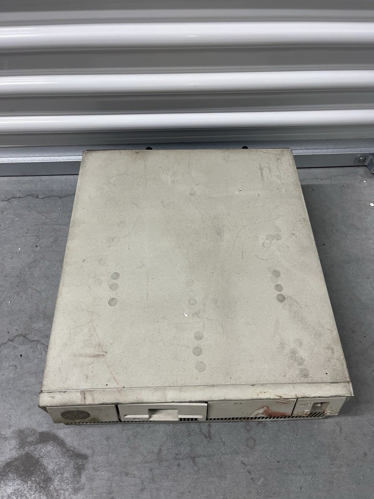 IBM Personal System/2 Model 70 386 Desktop Computer - UNTESTED / FOR PARTS *READ