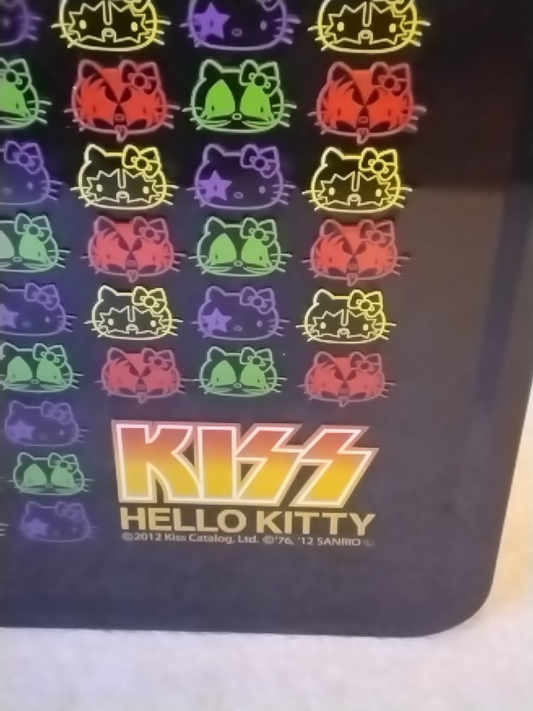 ©2012 KISS Catalog, LTD. KISS Hello Kitty lunch box