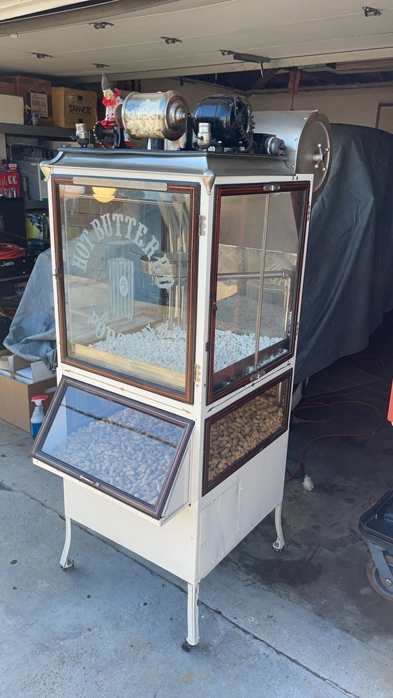 Cretors "Earn-more" model popcorn machine/ peanut roaster - fully restored