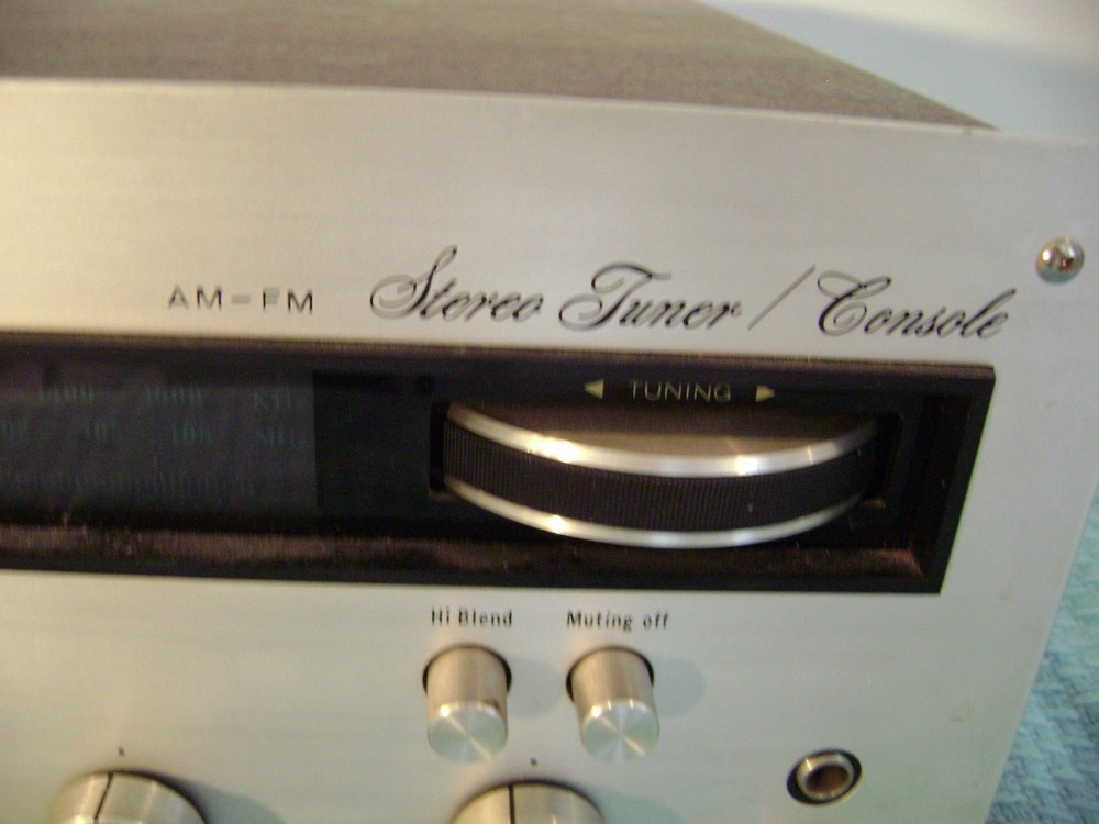 MARANTZ MODEL 24 PREAMP---TUNER--MINT--