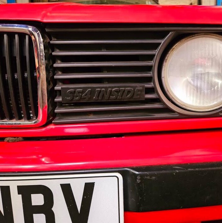 BMW E30 Grill Emblem (S54)