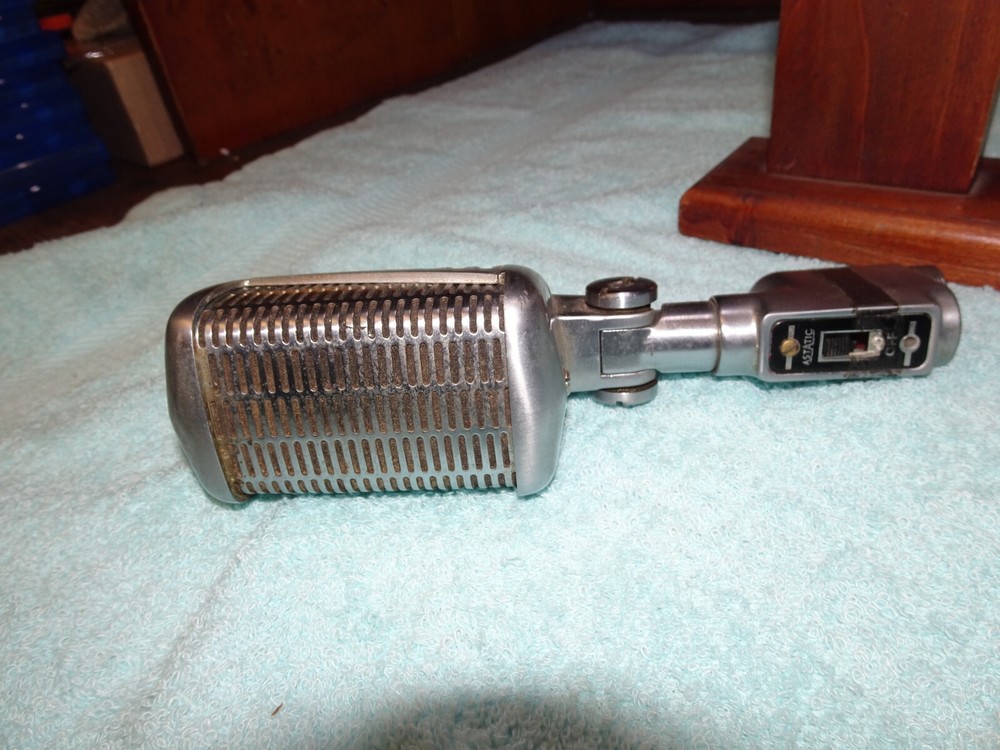 ASTATIC 77L DYNAMIC MICROPHONE Not Tested.