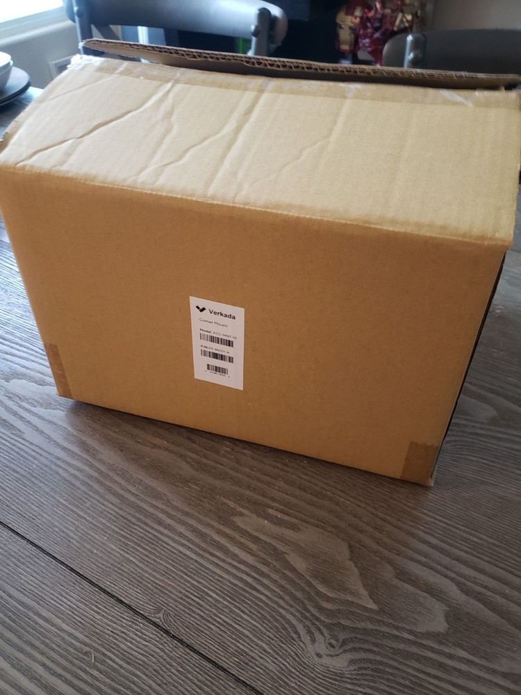 Verkada Corner Mount (ACC-MNT-10) - New