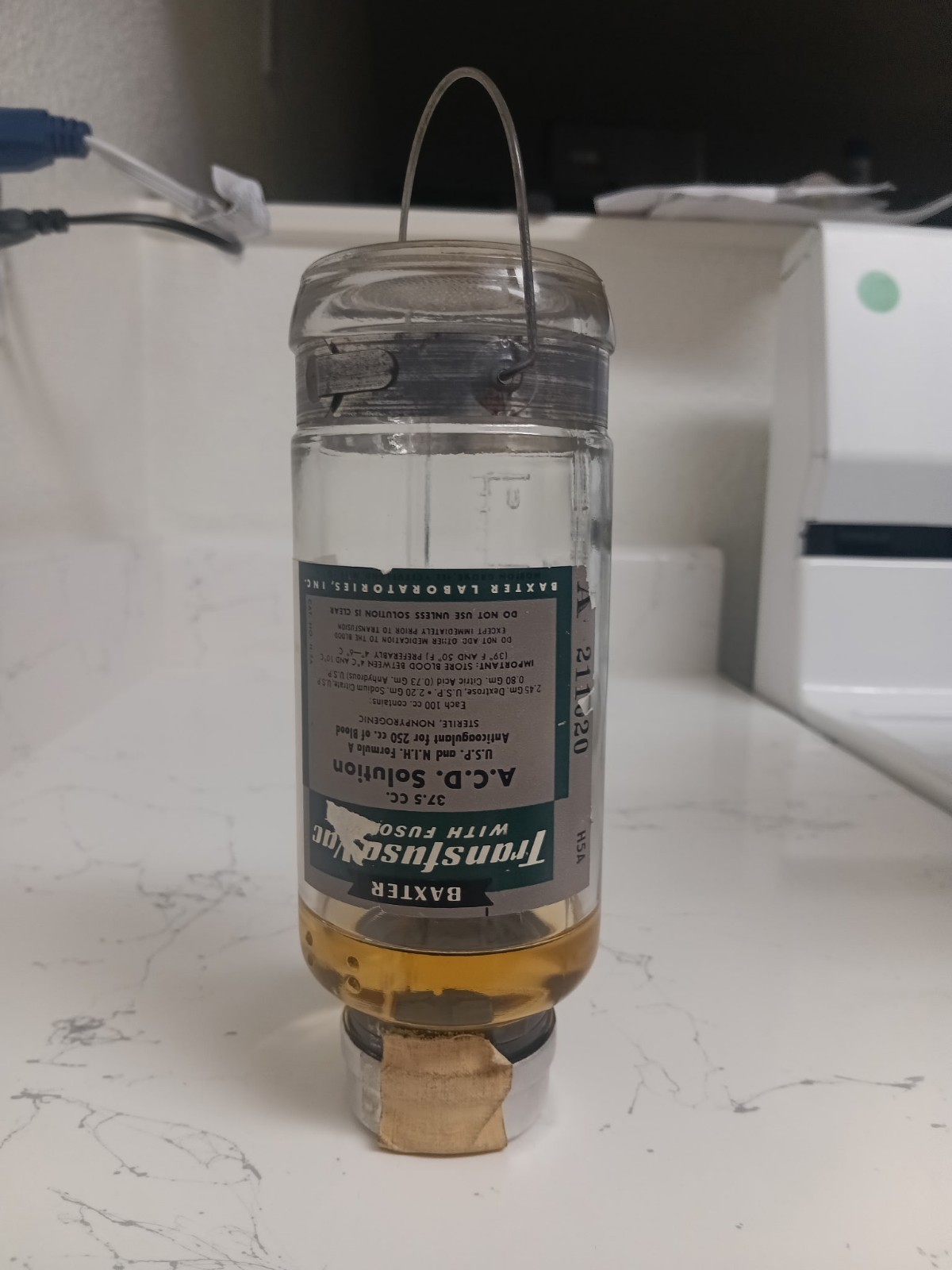 Vintage Baxter Transfuso-Vac Glas Blood Transfusion Bottle 250cc (STILL SEALED!)