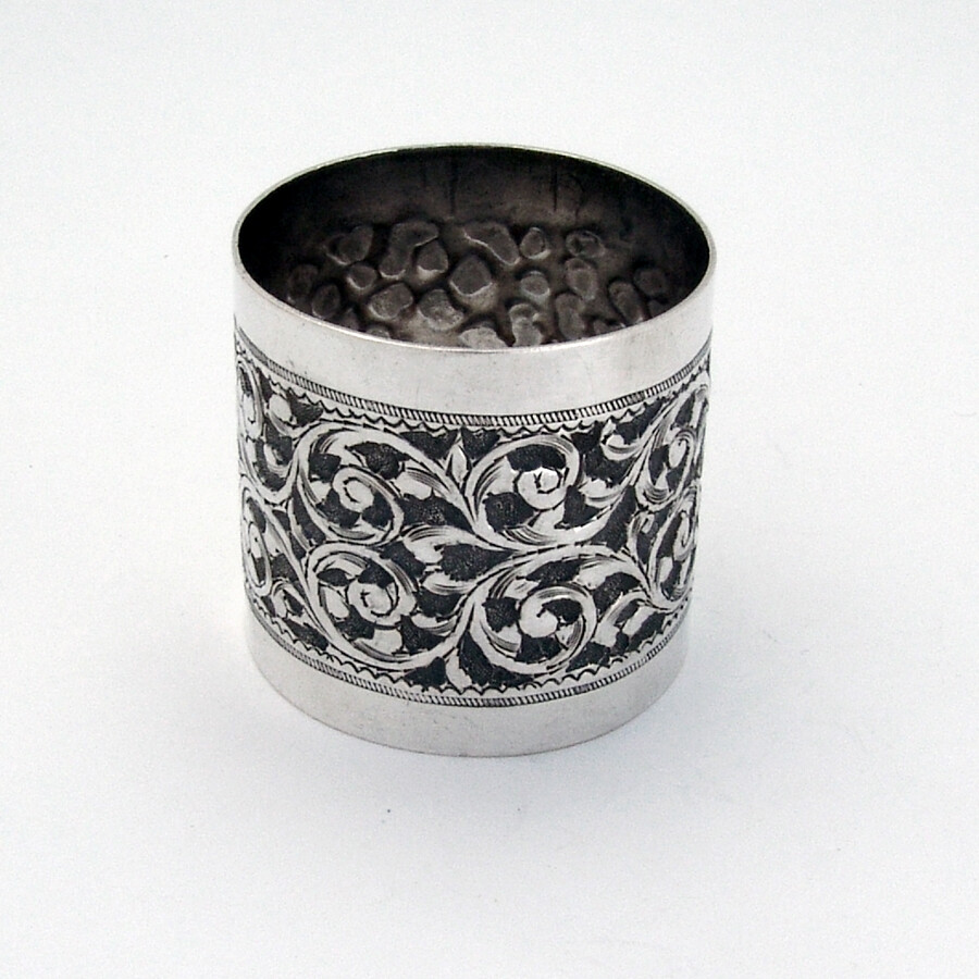 Large Ornate Scroll Napkin Ring 800 Standard Silver