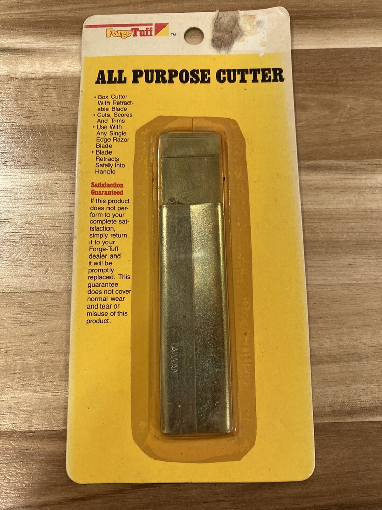 ForgeTuff ALL PURPOSE CUTTER W/BLADE BOX CUTTER
