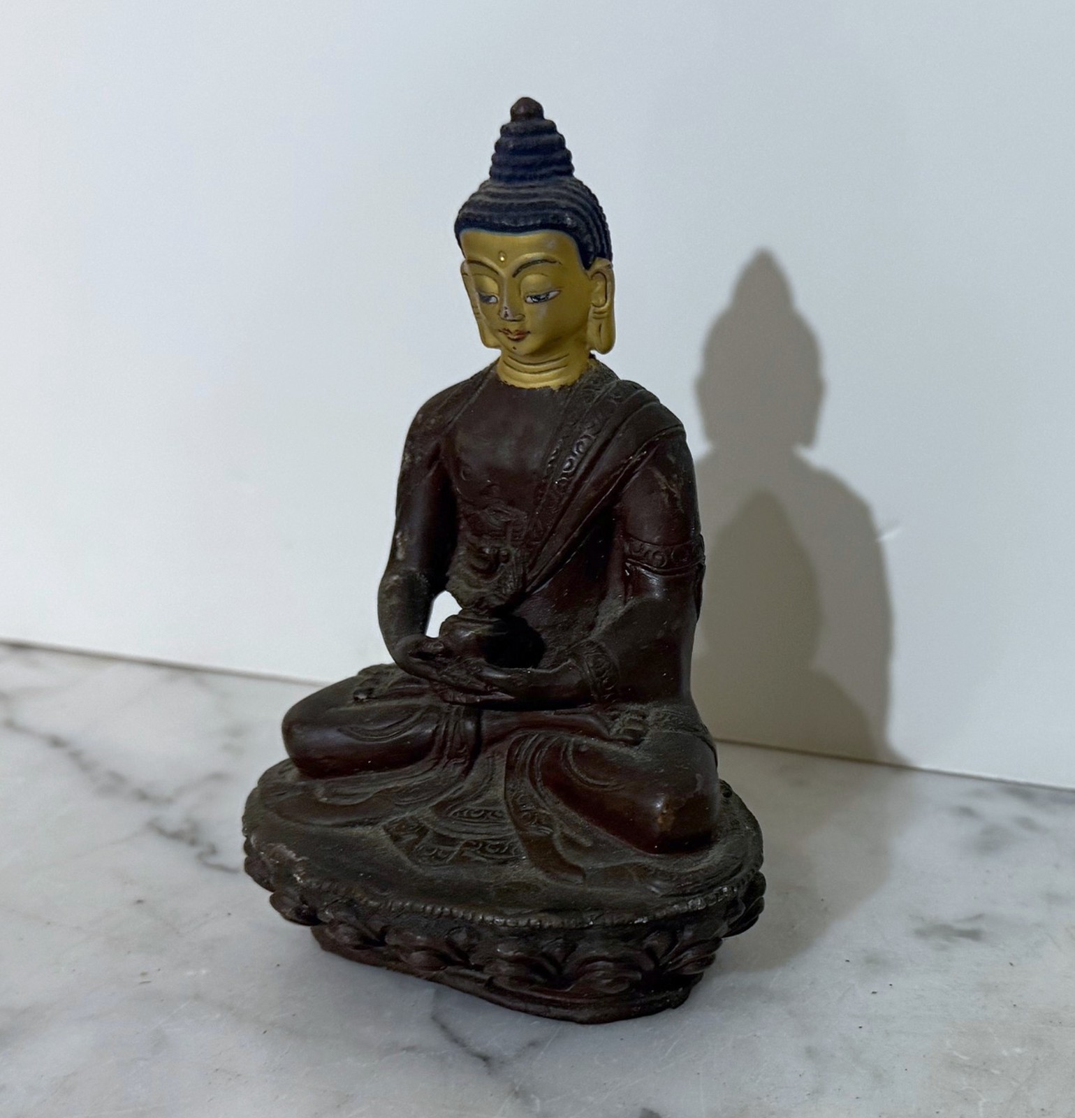 BEAUTIFUL VINTAGE NEPAL BRONZE STATUE OF SHAKYAMUNI BUDDHA WITH GOLD FACE