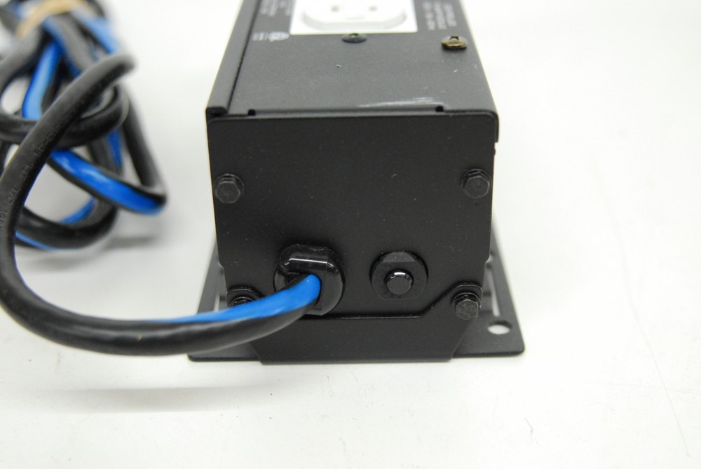 Middle Atlantic RLM-15-1CA 15 Amp Controlled Stand-Alone Power Module