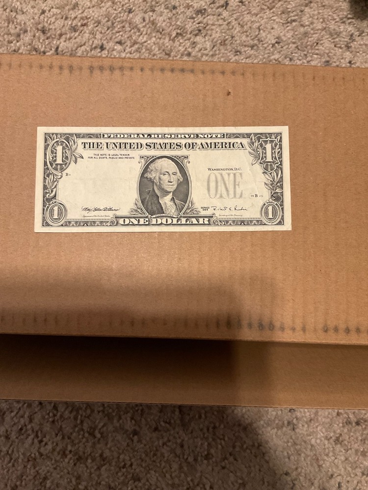 1995 $1 One Dollar Misprint Error Serial Seals On Back.