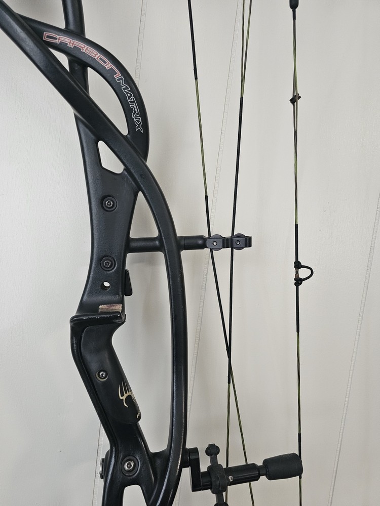 Hoyt Carbon Matrix Compound Bow