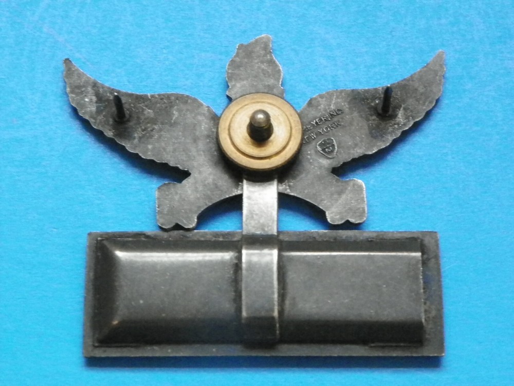 VIETNAM ORIGINAL HELICOPTER FLIGHT INSTRUCTOR I.D. BADGE-MAKER MARKED