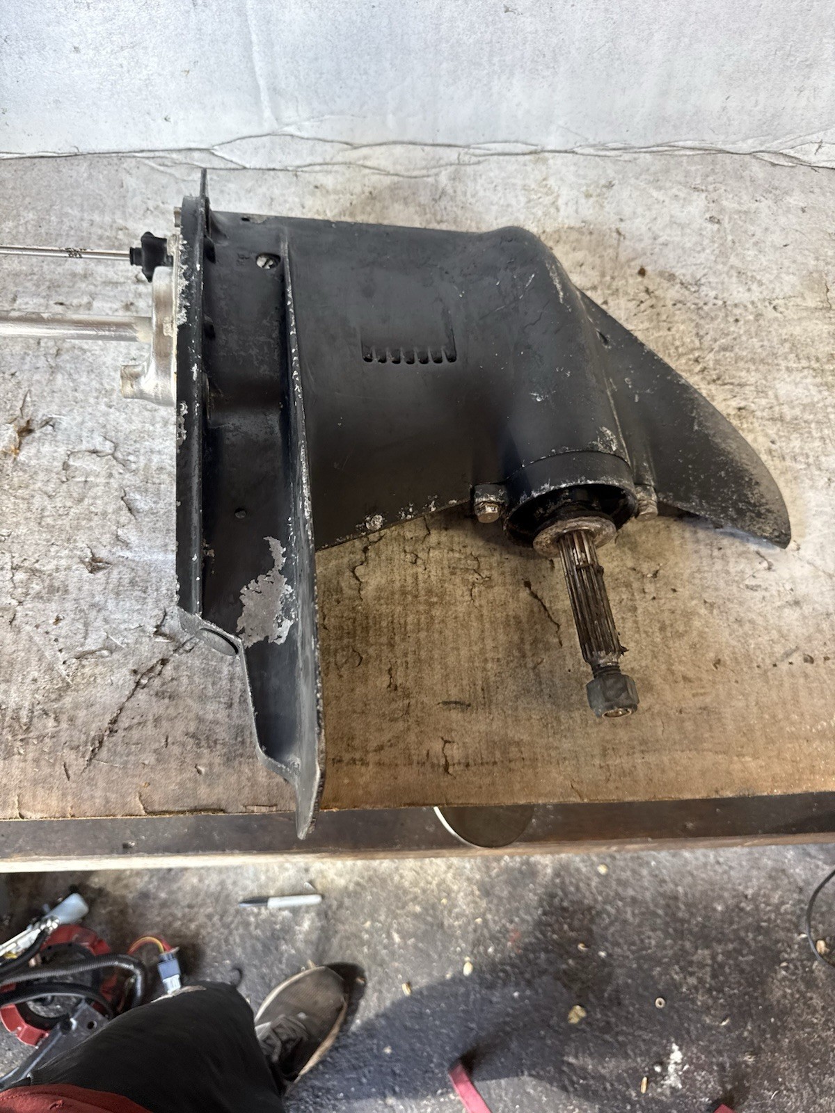 Used 20" Mercury 30-40-50 -hp 2 Stroke Outboard Motor Lower Unit 30hp 40hp 50hp